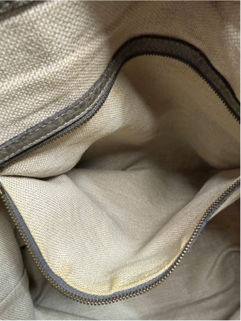 Women's Gucci GG Guccissima Leather Tote Bag, One Size, Grey and Gold - Picture 14 of 16